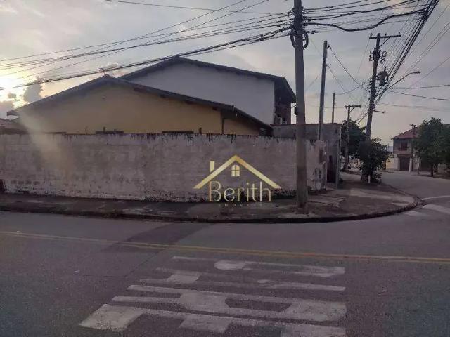 Casa venda em Região Imediata de Taubaté-Pindamonhangaba, Região Metropolitana do Vale do Paraíba e Litoral Norte