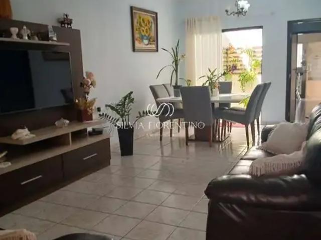 Casa venda em Região Imediata de Taubaté-Pindamonhangaba, Região Metropolitana do Vale do Paraíba e Litoral Norte