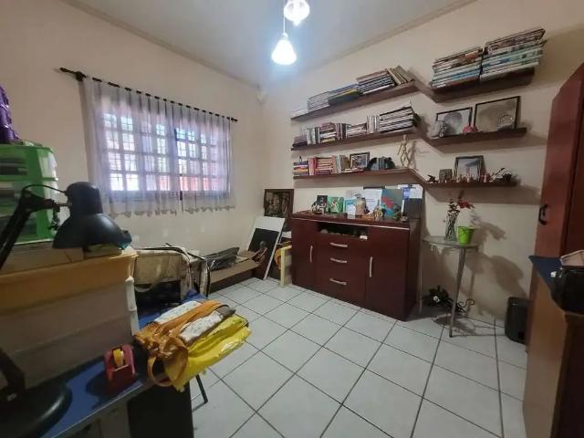 Casa venda em Região Imediata de Taubaté-Pindamonhangaba, Região Metropolitana do Vale do Paraíba e Litoral Norte