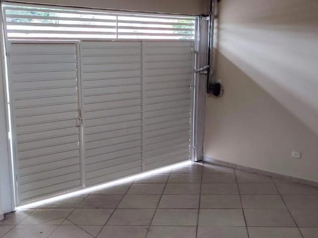 Casa venda em Região Imediata de Taubaté-Pindamonhangaba, Região Metropolitana do Vale do Paraíba e Litoral Norte