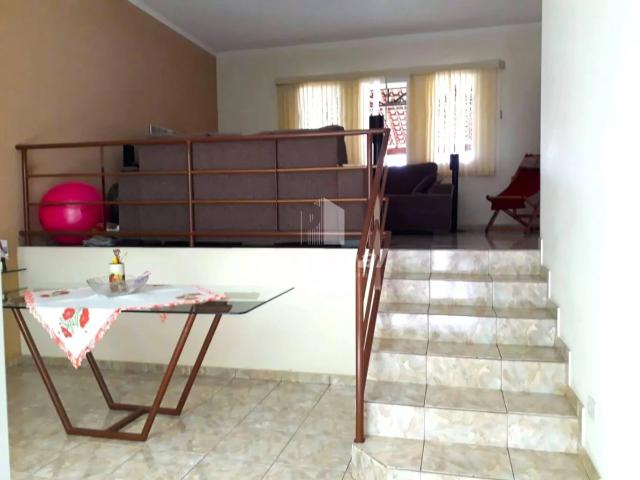 Casa venda em Região Imediata de Taubaté-Pindamonhangaba, Região Metropolitana do Vale do Paraíba e Litoral Norte