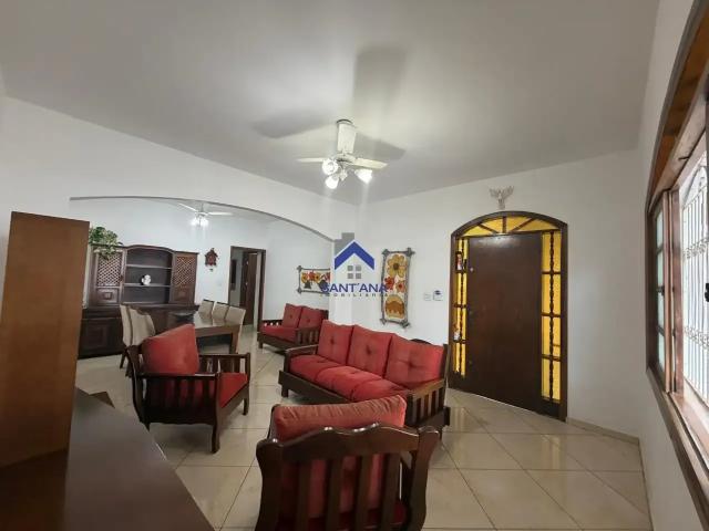 Casa venda em Região Imediata de Taubaté-Pindamonhangaba, Região Metropolitana do Vale do Paraíba e Litoral Norte