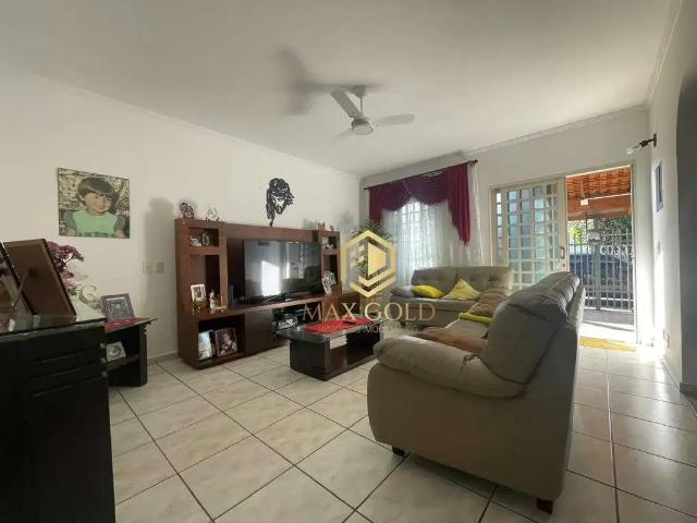 Casa venda em Região Imediata de Taubaté-Pindamonhangaba, Região Metropolitana do Vale do Paraíba e Litoral Norte