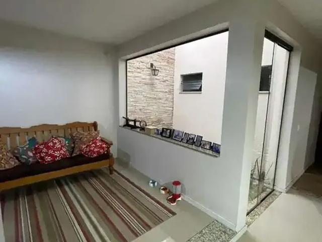 Casa venda em Região Imediata de Taubaté-Pindamonhangaba, Região Metropolitana do Vale do Paraíba e Litoral Norte