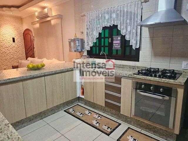 Casa venda em Região Imediata de Taubaté-Pindamonhangaba, Região Metropolitana do Vale do Paraíba e Litoral Norte