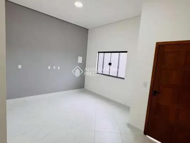 Casa venda em Região Imediata de Taubaté-Pindamonhangaba, Região Metropolitana do Vale do Paraíba e Litoral Norte