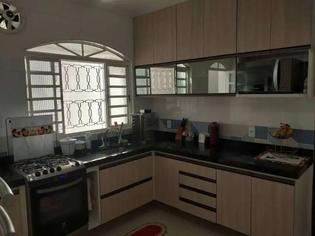 Casa venda em Região Imediata de Taubaté-Pindamonhangaba, Região Metropolitana do Vale do Paraíba e Litoral Norte