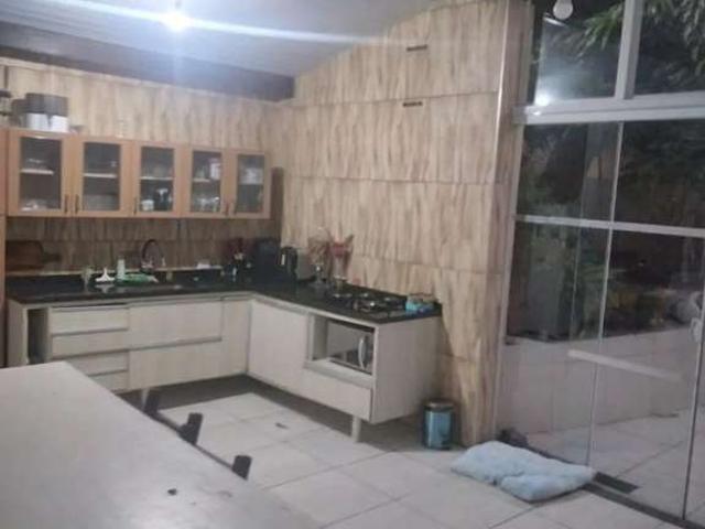 Casa venda em Região Imediata de Taubaté-Pindamonhangaba, Região Metropolitana do Vale do Paraíba e Litoral Norte