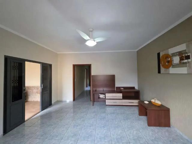 Casa venda em Região Imediata de Taubaté-Pindamonhangaba, Região Metropolitana do Vale do Paraíba e Litoral Norte