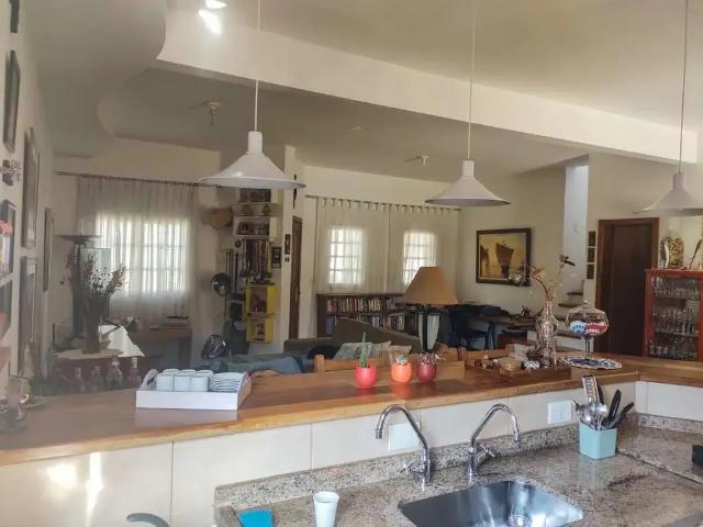 Casa venda em Região Imediata de Taubaté-Pindamonhangaba, Região Metropolitana do Vale do Paraíba e Litoral Norte