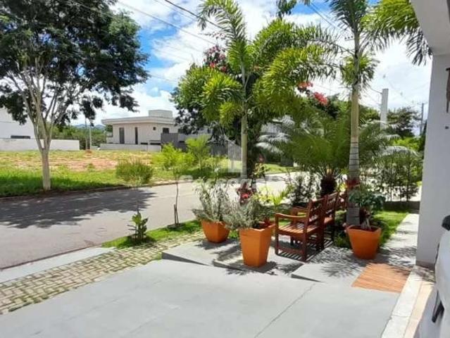 Casa venda em Região Imediata de Taubaté-Pindamonhangaba, Região Metropolitana do Vale do Paraíba e Litoral Norte