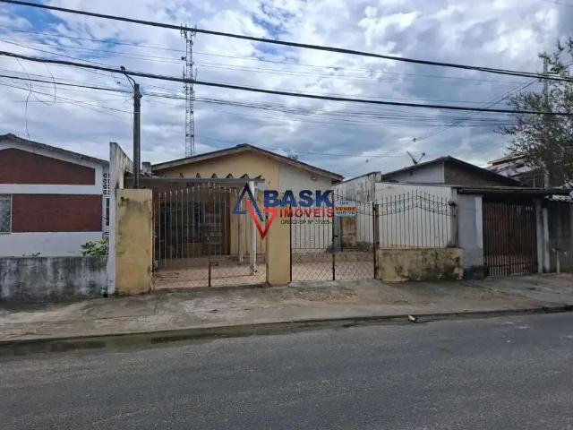 Casa venda em Região Imediata de Taubaté-Pindamonhangaba, Região Metropolitana do Vale do Paraíba e Litoral Norte