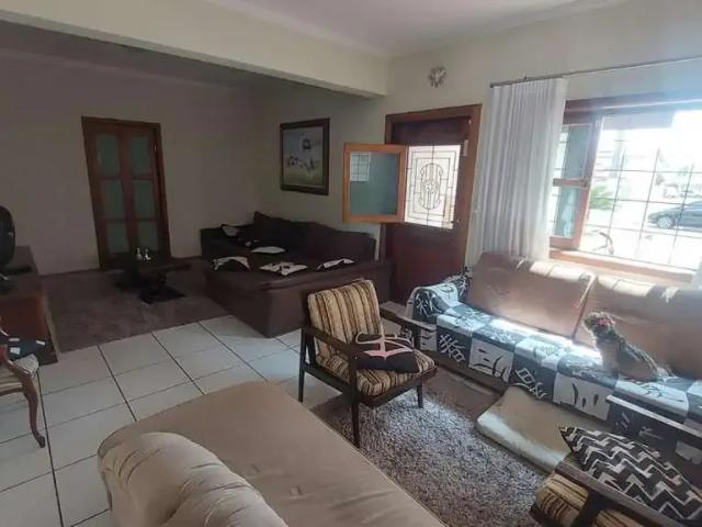 Casa venda em Região Imediata de Taubaté-Pindamonhangaba, Região Metropolitana do Vale do Paraíba e Litoral Norte