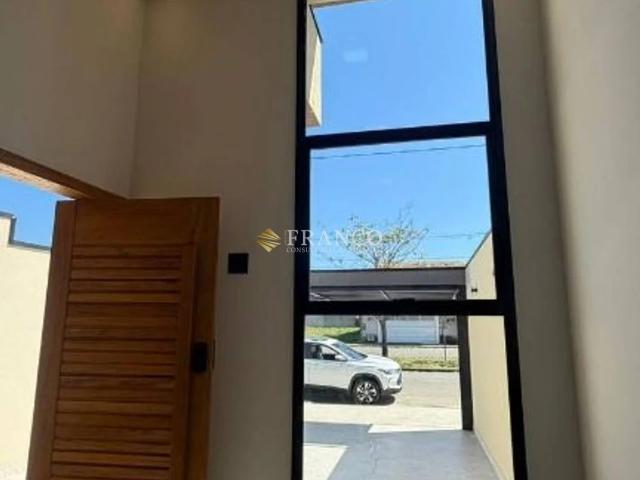 Casa venda em Região Imediata de Taubaté-Pindamonhangaba, Região Metropolitana do Vale do Paraíba e Litoral Norte