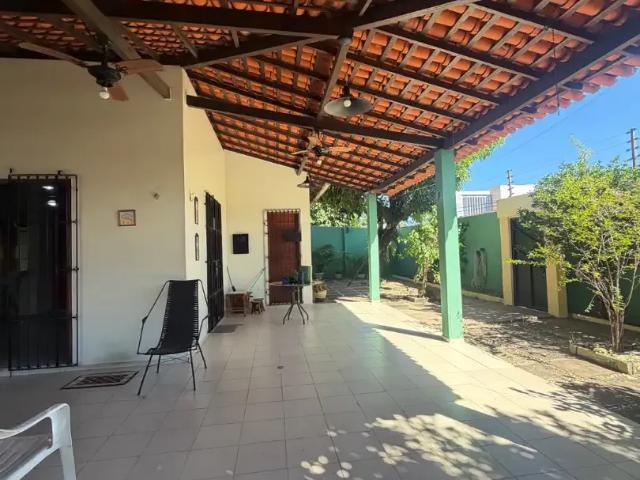 Casa venda em Região Geográfica Imediata de Teresina, Região Integrada de Desenvolvimento da Grande Teresina