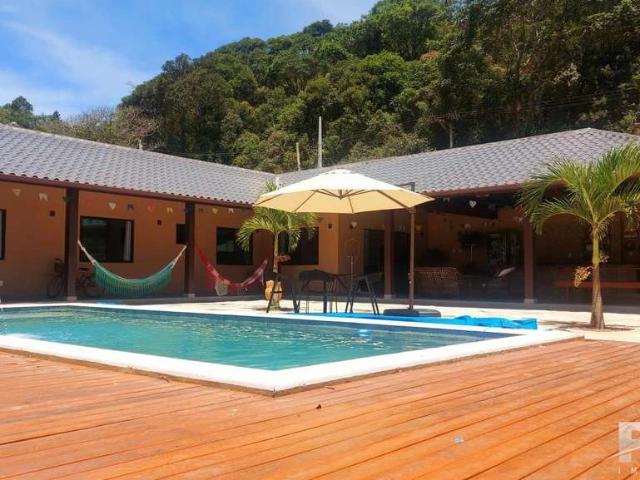 Casa venda em Teresópolis, Região Geográfica Intermediária de Petrópolis