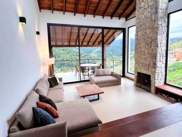 Casa venda em Vale de Bonsucesso, Teresópolis
