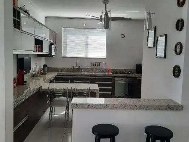 Casa venda em Região Imediata de Taubaté-Pindamonhangaba, Região Metropolitana do Vale do Paraíba e Litoral Norte