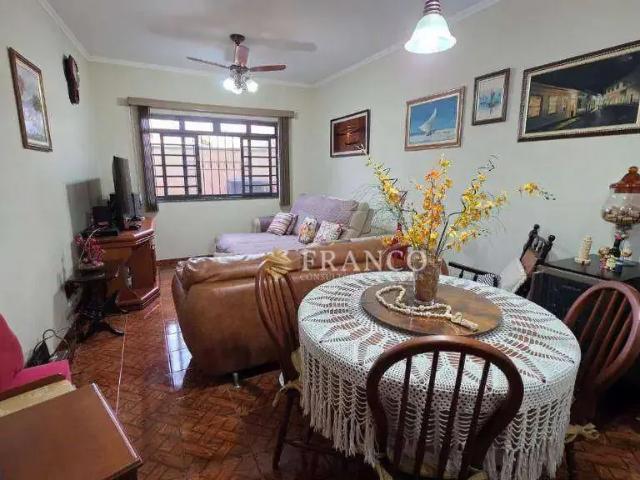 Casa venda em Região Imediata de Taubaté-Pindamonhangaba, Região Metropolitana do Vale do Paraíba e Litoral Norte