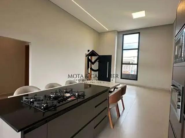 Casa venda em Região Imediata de Taubaté-Pindamonhangaba, Região Metropolitana do Vale do Paraíba e Litoral Norte
