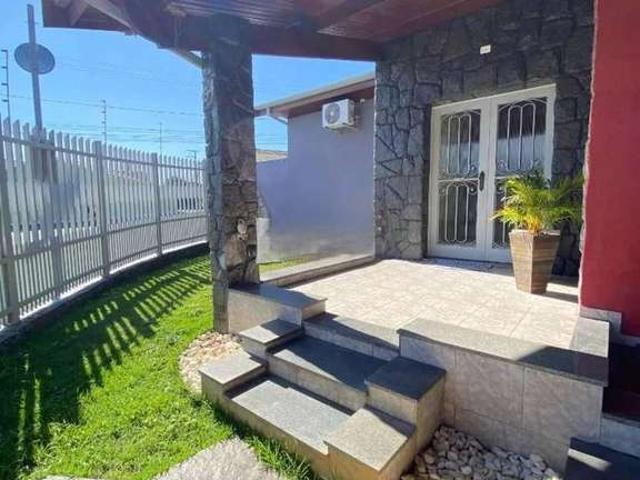 Casa venda em Região Imediata de Taubaté-Pindamonhangaba, Região Metropolitana do Vale do Paraíba e Litoral Norte