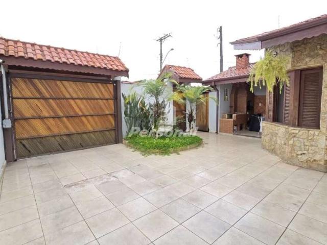 Casa venda em Região Imediata de Taubaté-Pindamonhangaba, Região Metropolitana do Vale do Paraíba e Litoral Norte