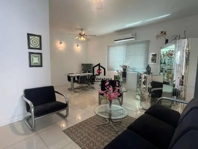 Casa venda em Região Imediata de Taubaté-Pindamonhangaba, Região Metropolitana do Vale do Paraíba e Litoral Norte