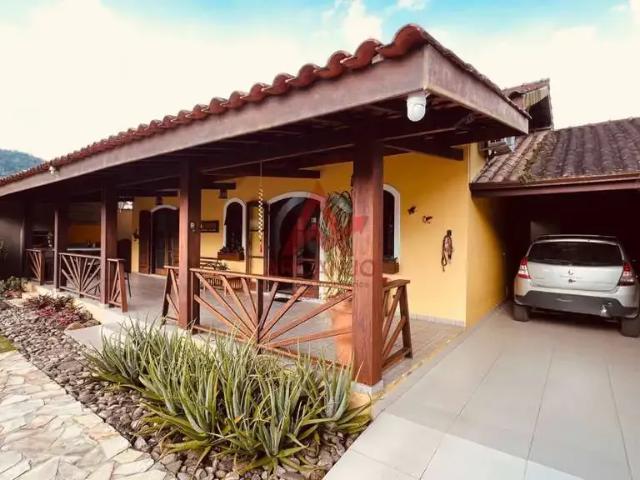 Casa venda em Ubatuba, Região Geográfica Intermediária de São José dos Campos