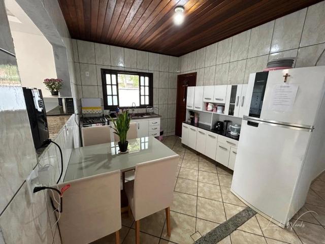 Casa venda em Ubatuba, Região Geográfica Intermediária de São José dos Campos