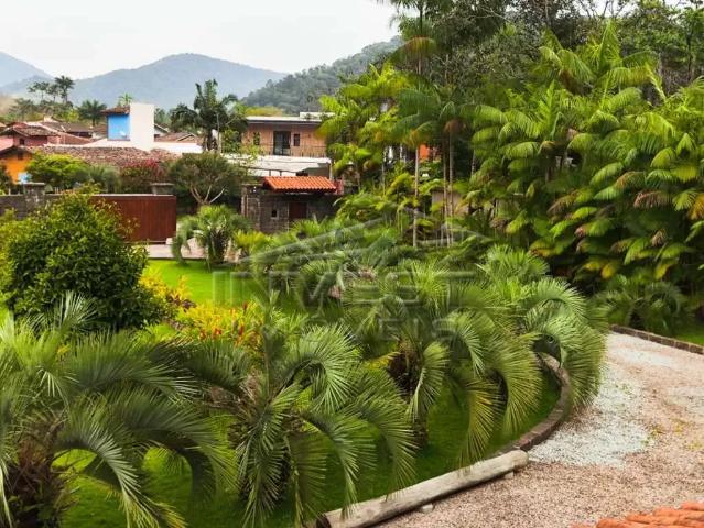 Casa venda em Ubatuba, Região Geográfica Intermediária de São José dos Campos