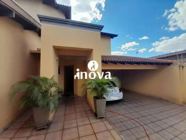 Casa venda em Uberaba, Região Geográfica Intermediária de Uberaba