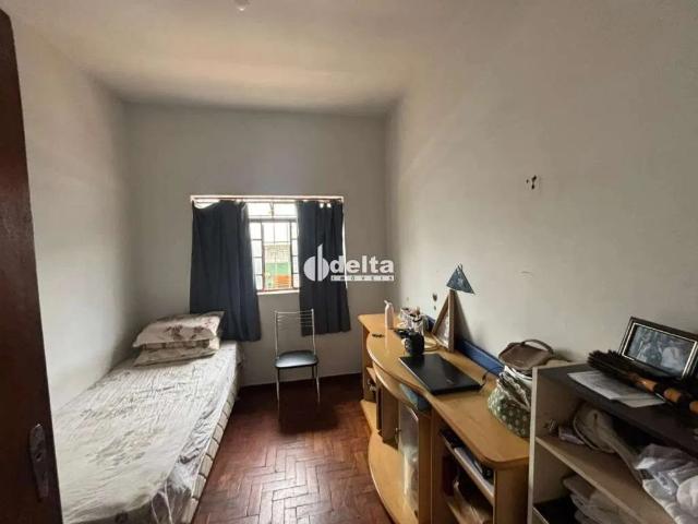 Casa venda em Setor Central, Uberlândia