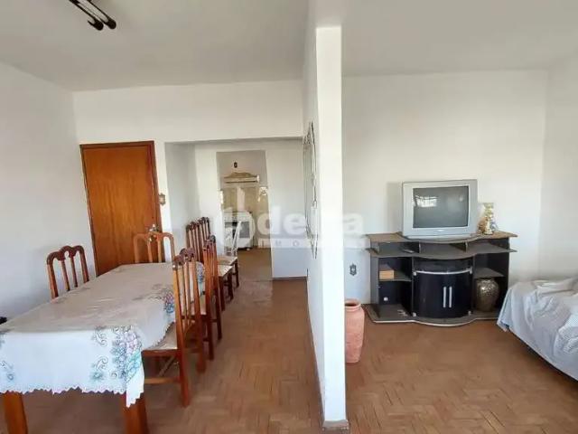 Casa venda em Uberlândia, Região Geográfica Intermediária de Uberlândia