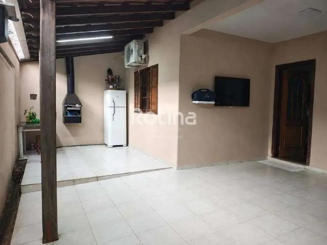 Casa venda em Setor Central, Uberlândia