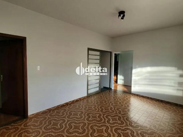 Casa venda em Uberlândia, Região Geográfica Intermediária de Uberlândia