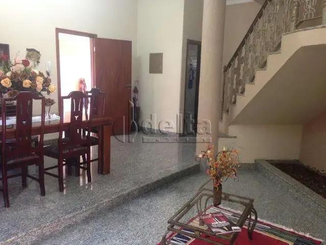 Casa venda em Uberlândia, Região Geográfica Intermediária de Uberlândia