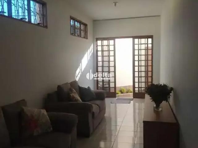 Casa venda em Uberlândia, Região Geográfica Intermediária de Uberlândia