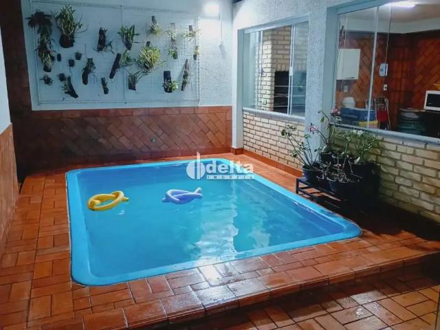 Casa venda em Uberlândia, Região Geográfica Intermediária de Uberlândia