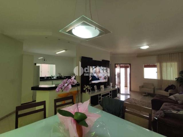 Casa venda em Custódio Pereira, Uberlândia