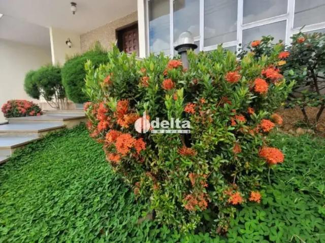 Casa venda em Uberlândia, Região Geográfica Intermediária de Uberlândia