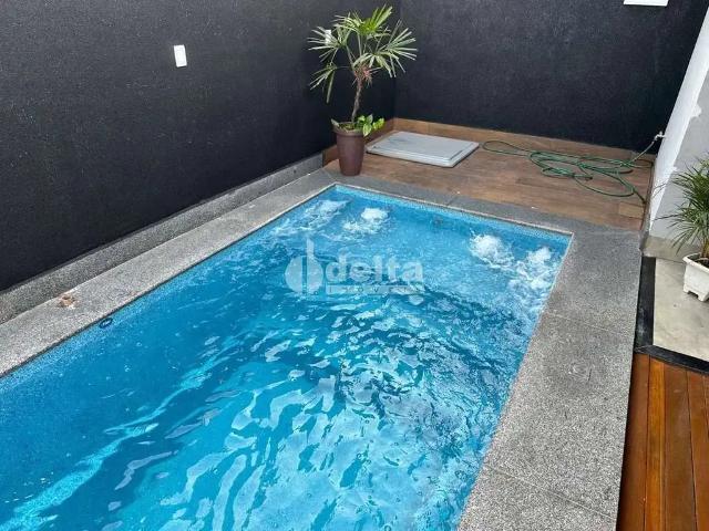 Casa venda em Uberlândia, Região Geográfica Intermediária de Uberlândia