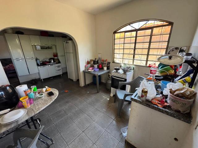 Casa venda em Jardim das Palmeiras, Uberlândia