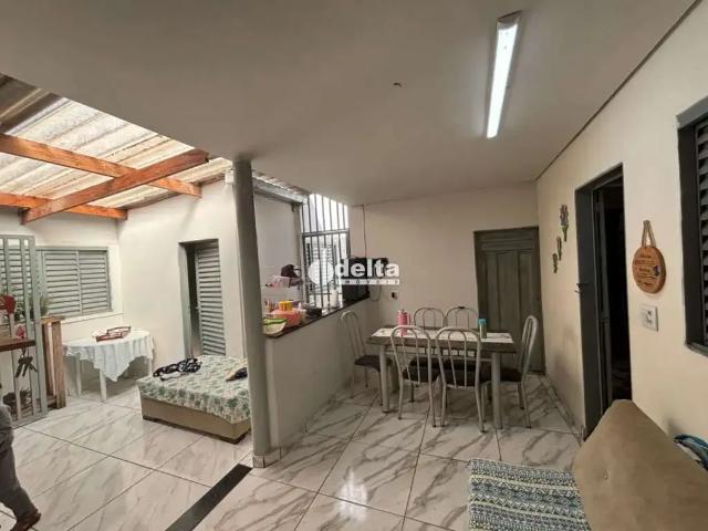 Casa venda em Uberlândia, Região Geográfica Intermediária de Uberlândia