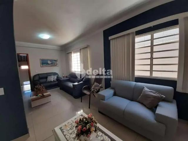 Casa venda em Uberlândia, Região Geográfica Intermediária de Uberlândia
