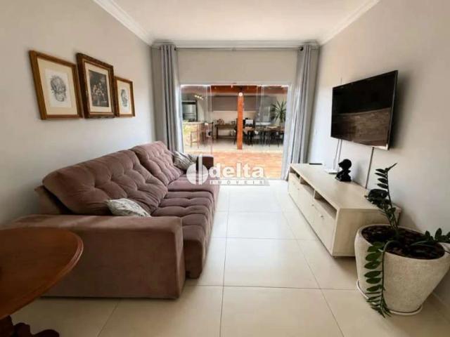 Casa venda em Jardim Holanda, Uberlândia