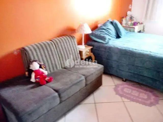 Casa venda em Uberlândia, Região Geográfica Intermediária de Uberlândia