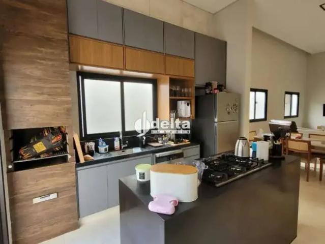 Casa venda em Residencial Integração, Uberlândia
