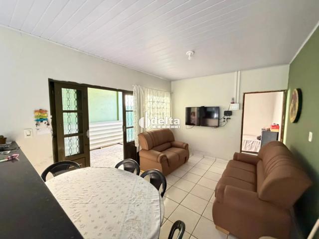 Casa venda em Luizote de Freitas, Uberlândia