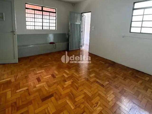 Casa venda em Setor Central, Uberlândia