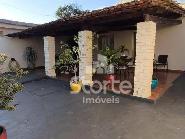 Casa venda em Setor Norte, Uberlândia